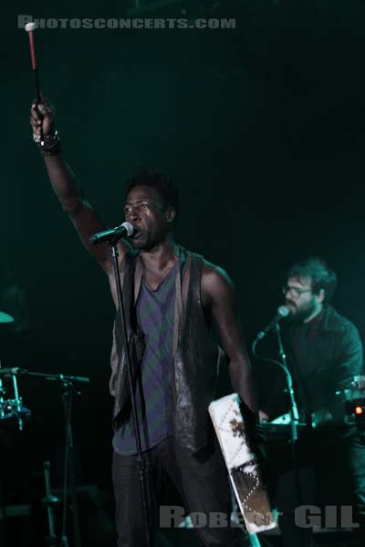 SAUL WILLIAMS - 2011-11-03 - PARIS - La Cigale - 